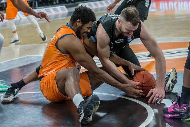 她在青少年 她在青少年