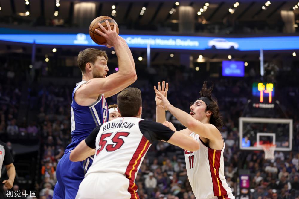 这一消息引 这一消息引